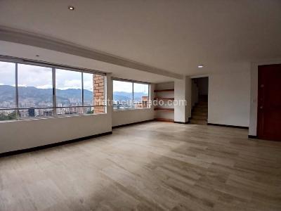 Apartamento de 3 alcobas en venta en Loma Del Campestre, Medellín, 157 m² · foto 3 de 20