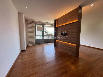 Apartaestudio en arriendo en El Tesoro, Medellín, 56 m² · foto 8 de 17