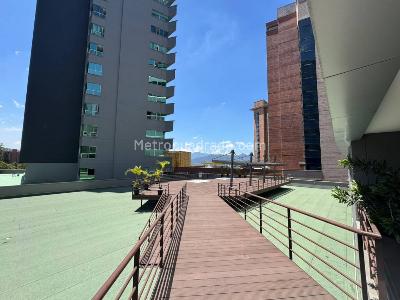 Apartaestudio en arriendo en El Tesoro, Medellín, 56 m² · foto 16 de 17