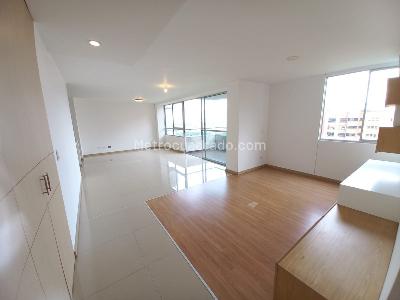 Apartamento de 2 alcobas en arriendo en El Poblado, Medellín, 92 m² · foto 4 de 20