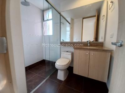 Apartamento de 2 alcobas en arriendo en El Poblado, Medellín, 92 m² · foto 12 de 20
