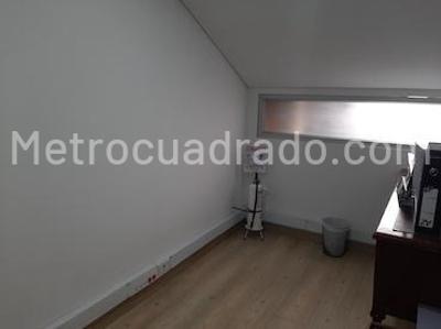 Casa de 5 alcobas en venta en Pontevedra San Nicolas, Bogotá, 450 m² · foto 14 de 20