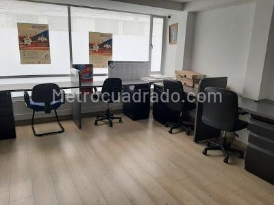 Casa de 5 alcobas en venta en Pontevedra San Nicolas, Bogotá, 450 m² · foto 15 de 20