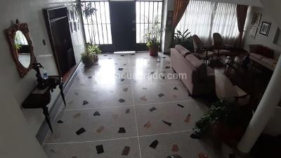 Casa de 5 alcobas en venta en La Castellana, Bogotá, 420 m² · foto 2 de 20