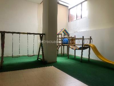 Apartamento de 4 alcobas en venta en Rosales Bella Vista, Bogotá, 248 m² · foto 19 de 20