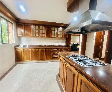 Apartamento de 4 alcobas en venta en Rosales Bella Vista, Bogotá, 248 m² · foto 6 de 20