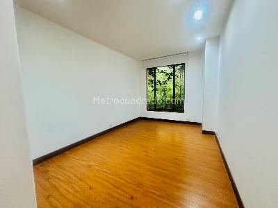 Apartamento de 4 alcobas en venta en Rosales Bella Vista, Bogotá, 248 m² · foto 11 de 20