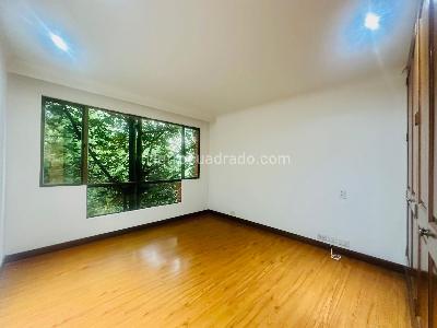 Apartamento de 4 alcobas en venta en Rosales Bella Vista, Bogotá, 248 m² · foto 12 de 20