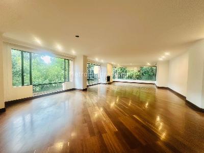 Apartamento de 4 alcobas en venta en Rosales Bella Vista, Bogotá, 248 m² · foto 3 de 20