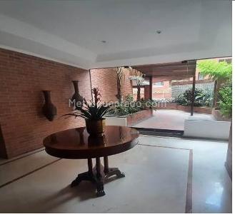Apartamento de 2 alcobas en venta en Los Rosales, Bogotá, 112 m² · foto 19 de 20