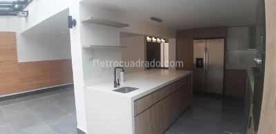 Casa de 4 alcobas en venta en La Alhambra Central, Bogotá, 390 m² · foto 10 de 20
