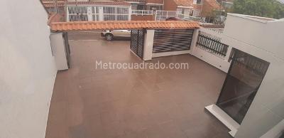 Casa de 4 alcobas en venta en La Alhambra Central, Bogotá, 390 m² · foto 2 de 20
