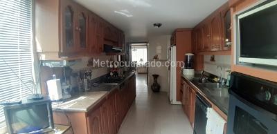 Casa de 4 alcobas en venta en Ilarco, Bogotá, 306 m² · foto 10 de 20