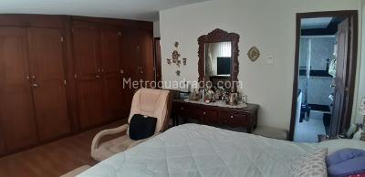 Casa de 4 alcobas en venta en Ilarco, Bogotá, 306 m² · foto 16 de 20