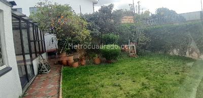 Casa de 4 alcobas en venta en Ilarco, Bogotá, 306 m² · foto 7 de 20