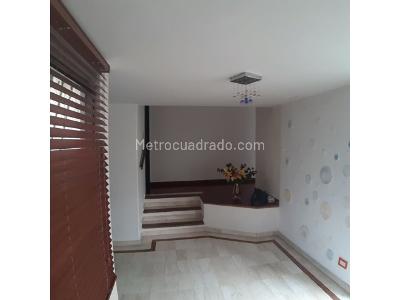 Casa de 4 alcobas en venta en Niza, Bogotá, 258 m² · foto 5 de 20