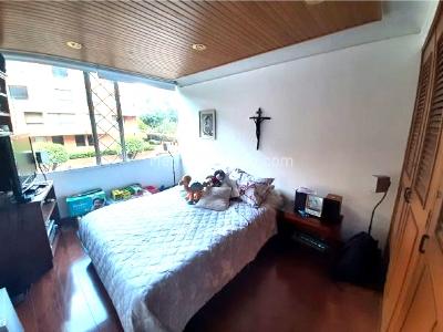 Apartamento de 3 alcobas en venta en Santa Barbara Central, Bogotá, 120 m² · foto 4 de 20