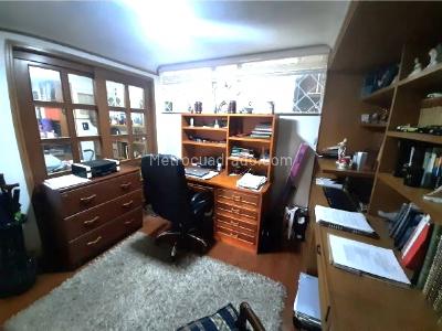 Apartamento de 3 alcobas en venta en Santa Barbara Central, Bogotá, 120 m² · foto 15 de 20
