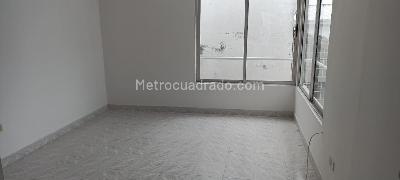 Casa de 4 alcobas en venta en Na, Girardot, 150 m² · foto 8 de 18