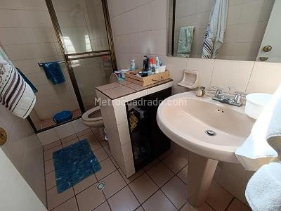 Casa de 4 alcobas en venta en Polo Club, Bogotá, 234 m² · foto 11 de 16
