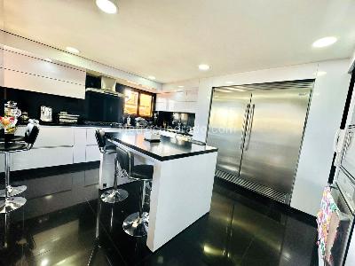 Apartamento de 3 alcobas en venta en Bosque De Pinos, Bogotá, 370 m² · foto 10 de 20