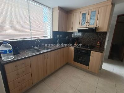 Apartamento en venta en Santa Barbara Central, Bogotá · foto 15 de 20