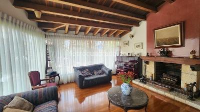 Casa de 5 alcobas en venta en Cerros De Sotileza, Bogotá, 380 m² · foto 2 de 20