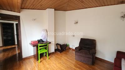 Casa de 5 alcobas en venta en Cerros De Sotileza, Bogotá, 380 m² · foto 8 de 20