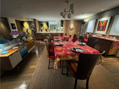 Apartamento de 3 alcobas en venta en Los Rosales, Bogotá, 215 m² · foto 6 de 18