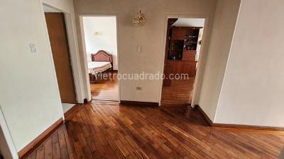 Casa de 4 alcobas en venta en Las Villas Bulevar, Bogotá, 240 m² · foto 13 de 20