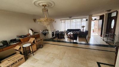 Casa de 4 alcobas en venta en Las Villas Bulevar, Bogotá, 240 m² · foto 5 de 20