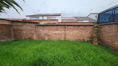 Casa de 4 alcobas en venta en Las Villas Bulevar, Bogotá, 240 m² · foto 9 de 20