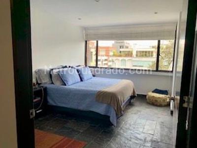 Apartamento de 2 alcobas en venta en Chico Reservado, Bogotá, 164 m² · foto 7 de 20