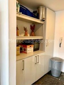 Apartamento de 2 alcobas en venta en Chico Reservado, Bogotá, 164 m² · foto 11 de 20