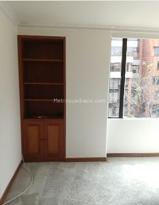 Apartamento de 3 alcobas en venta en Molinos Del Chico, Bogotá, 178 m² · foto 8 de 17