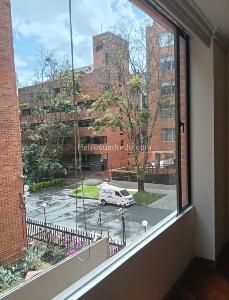 Apartamento de 3 alcobas en venta en Molinos Del Chico, Bogotá, 178 m² · foto 9 de 17