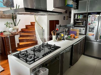Apartamento de 4 alcobas en venta en Chapinero Alto, Bogotá, 141 m² · foto 8 de 19
