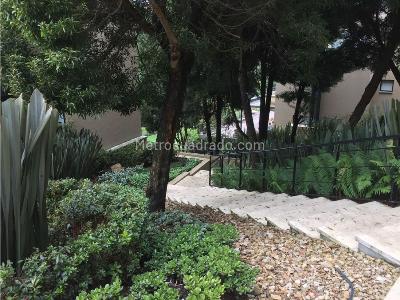 Casa de 4 alcobas en venta en La Calera, La Calera, 348 m² · foto 3 de 13