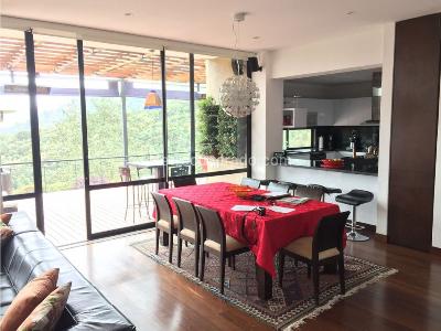 Casa de 4 alcobas en venta en La Calera, La Calera, 348 m² · foto 5 de 13