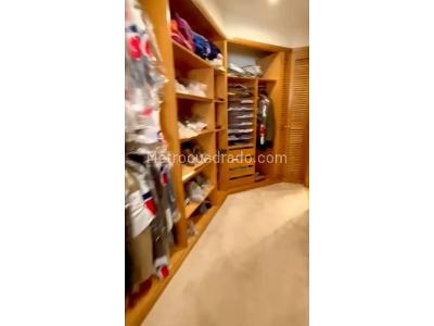 Apartamento de 3 alcobas en venta en La Carolina, Bogotá, 211 m² · foto 15 de 20