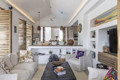 Casa de 4 alcobas en venta en Club Puerto Peñalisa, Girardot, 323 m² · foto 2 de 20