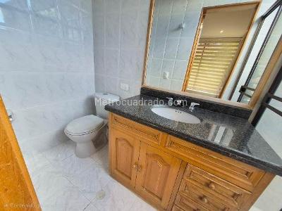 Casa de 3 alcobas en venta en Cerros De Sotileza Antigua Helvetia, Bogotá, 356 m² · foto 16 de 20