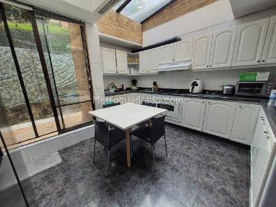 Casa de 3 alcobas en venta en Cerros De Sotileza Antigua Helvetia, Bogotá, 356 m² · foto 7 de 20