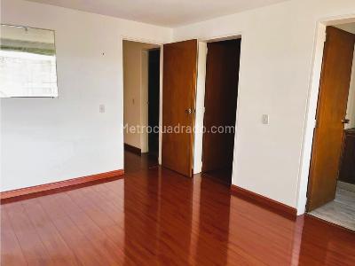 Apartamento de 3 alcobas en venta en Alhambra, Bogotá, 106 m² · foto 9 de 15