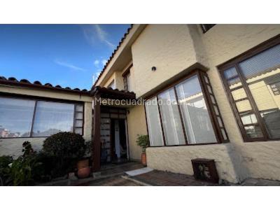 Casa de 3 alcobas en venta en La Calleja, Bogotá, 200 m² · foto 2 de 19