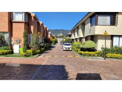 Casa de 3 alcobas en venta en La Calleja, Bogotá, 200 m² · foto 3 de 19