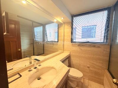 Apartamento de 3 alcobas en venta en La Cabrera, Bogotá, 174 m² · foto 15 de 20
