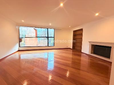 Apartamento de 3 alcobas en venta en La Cabrera, Bogotá, 174 m² · foto 5 de 20