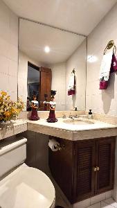 Apartamento de 3 alcobas en arriendo en Los Rosales, Bogotá, 190 m² · foto 11 de 13