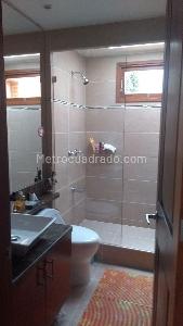 Casa de 5 alcobas en venta en San Jose De Bavaria, Bogotá, 560 m² · foto 13 de 19
